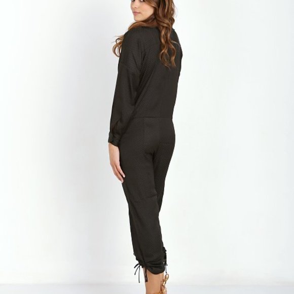 Cali Dreaming Flightsuit in Black - Picture 2 of 6